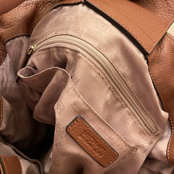 Michael Michael Kors please check all picture of condition - Picture 14 of 16